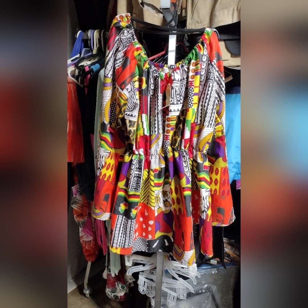 Women's Long sleeve off shoulder blouse top in  African Ankara